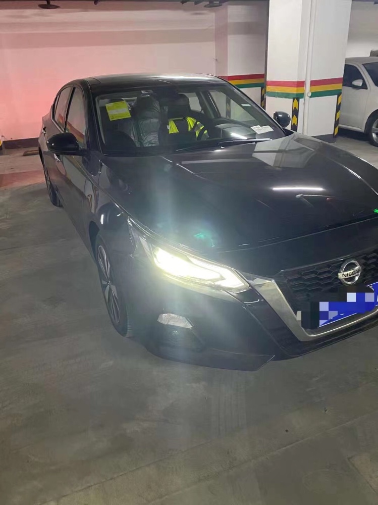重慶21年日產天籟3