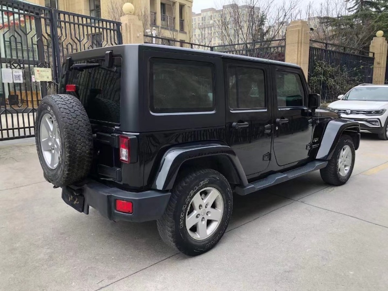 臨夏16年Jeep牧馬人1