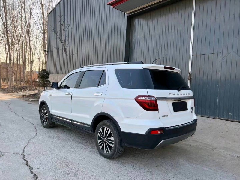 廊坊17年長安汽車CX704