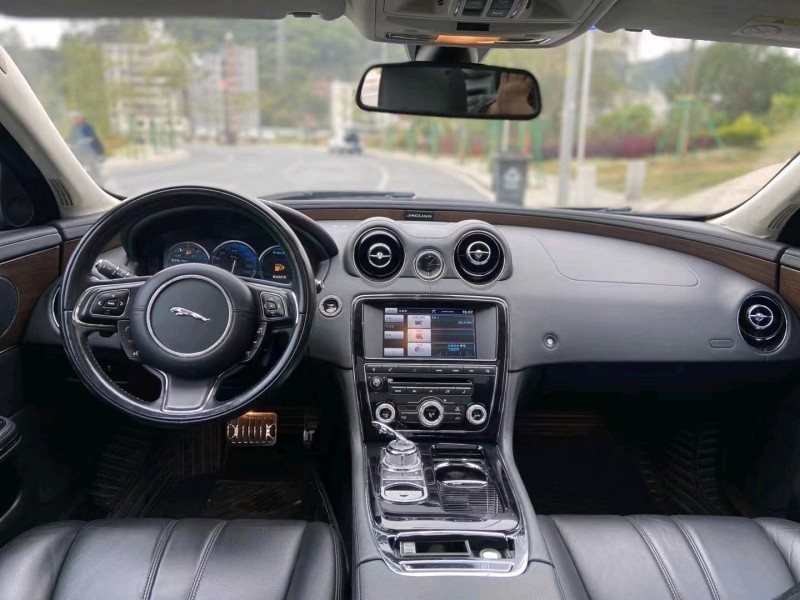 廣州14年捷豹XJ8