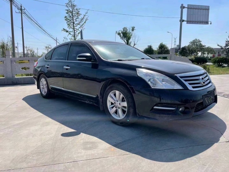 蘇州12年日產天籟3