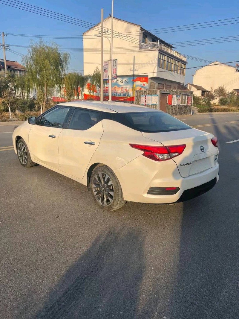 宿遷18年日產藍鳥4
