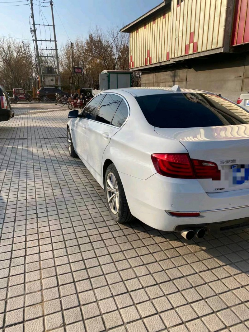 德州13年寶馬5系8