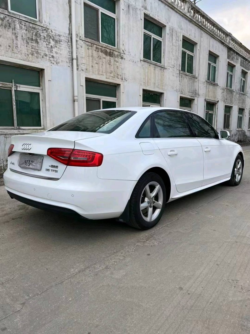 沈陽14年奧迪A4L5
