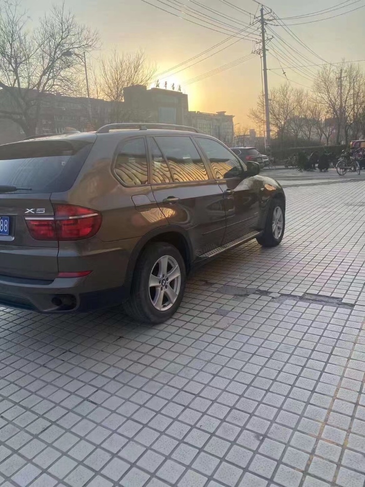 威海12年寶馬X59