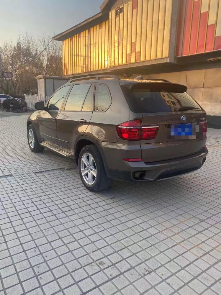 威海12年寶馬X58