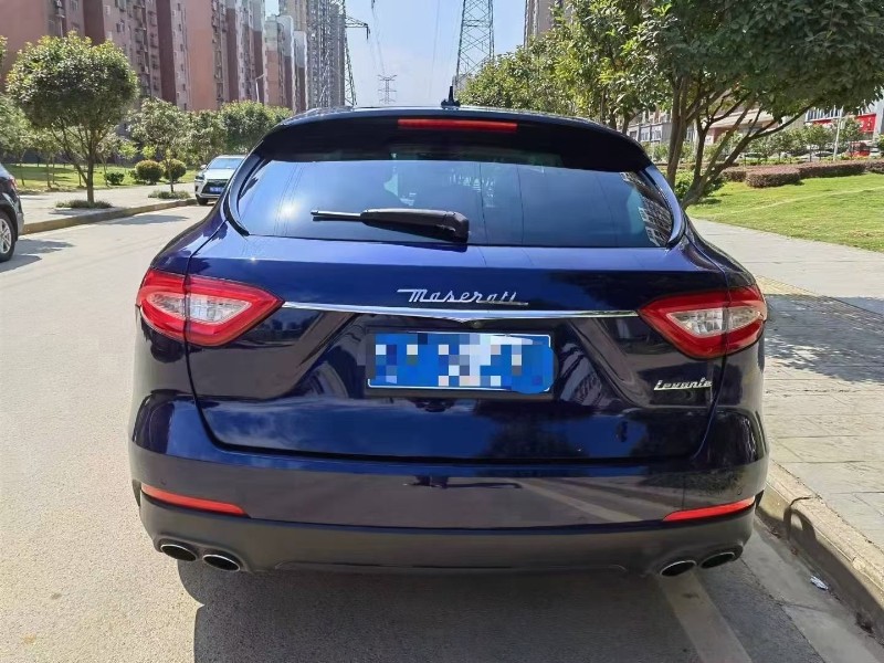 武漢18年瑪莎拉蒂Levante5