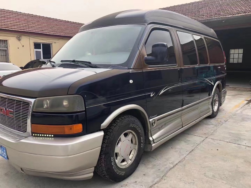 青岛06年GMC商务之星5