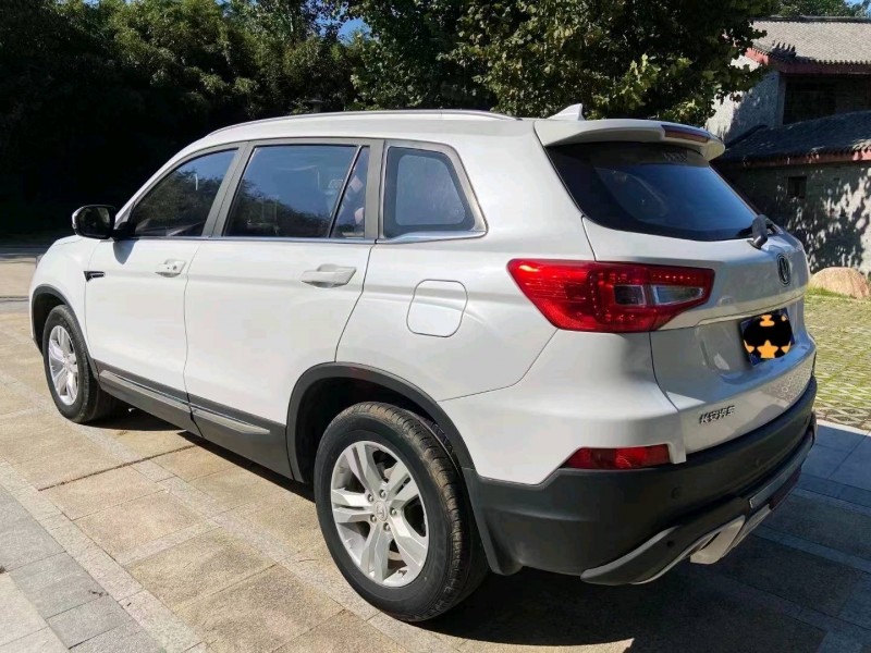 濰坊17年長安汽車CS757