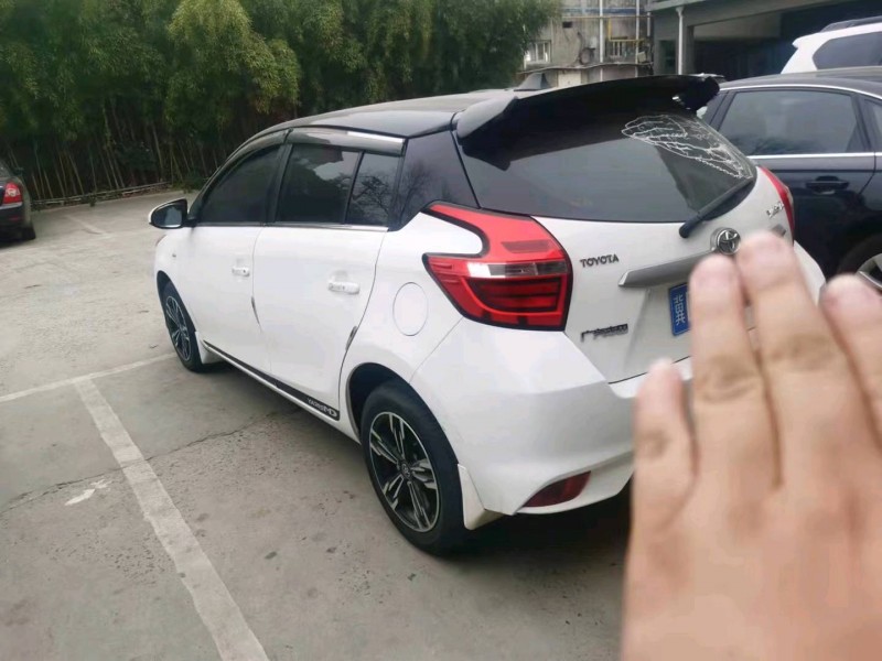 保定18年豐田YARiS L 致炫4