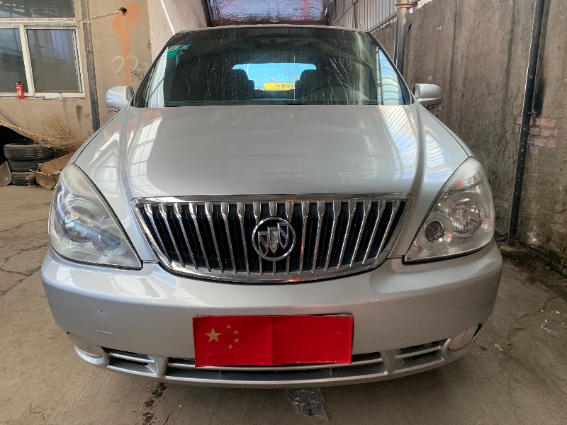 天津12年別克GL88