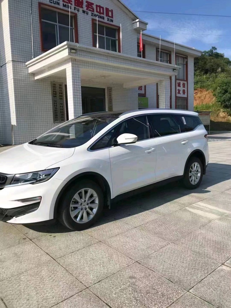 岳陽20年吉利嘉際3