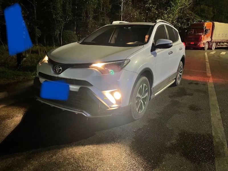 重慶16年豐田RAV4榮放8