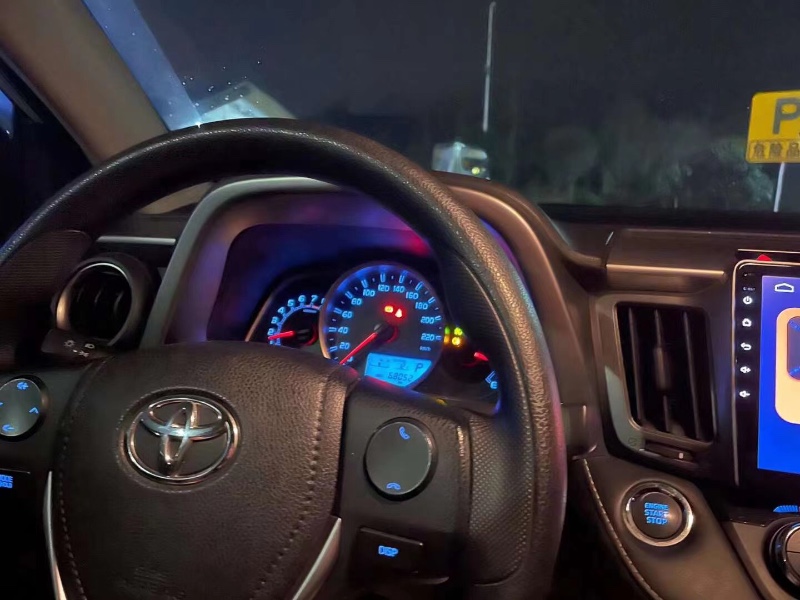重慶16年豐田RAV4榮放5