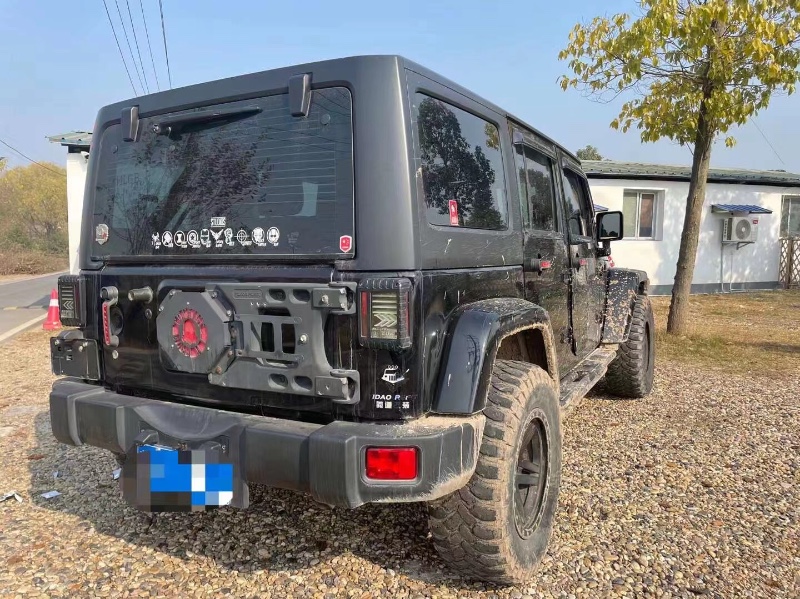 長治17年Jeep牧馬人1