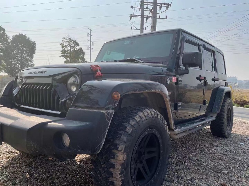 長治17年Jeep牧馬人8