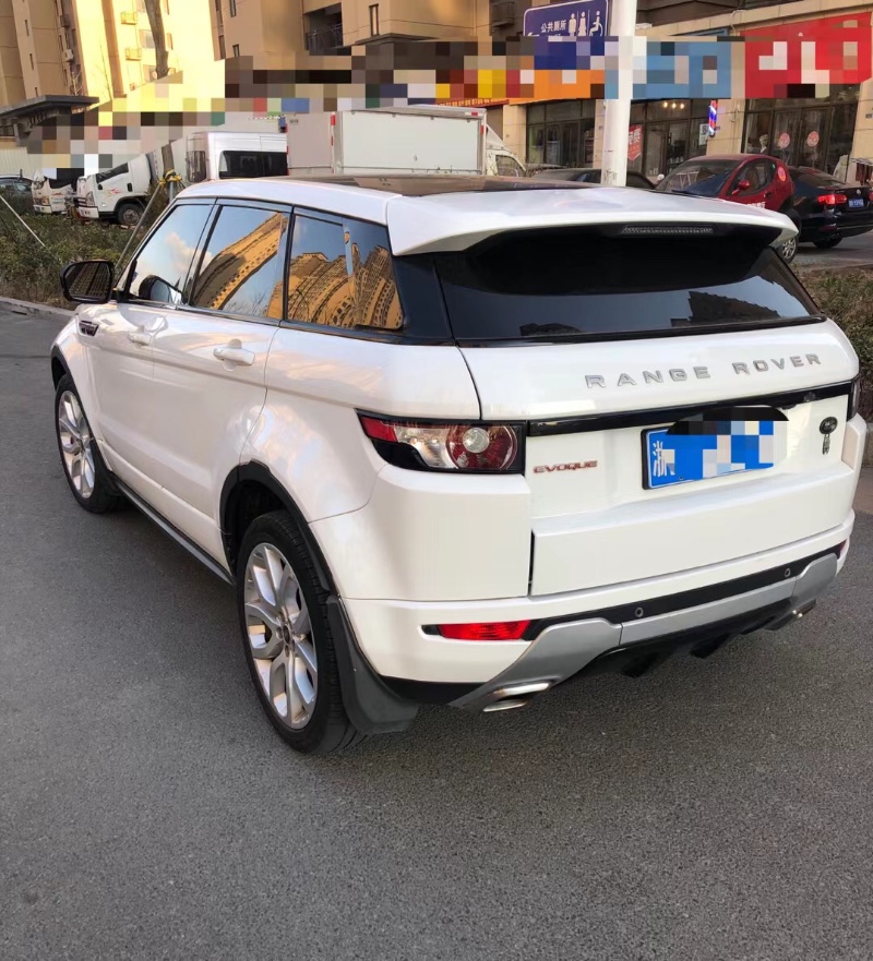 青岛13年路虎极光9