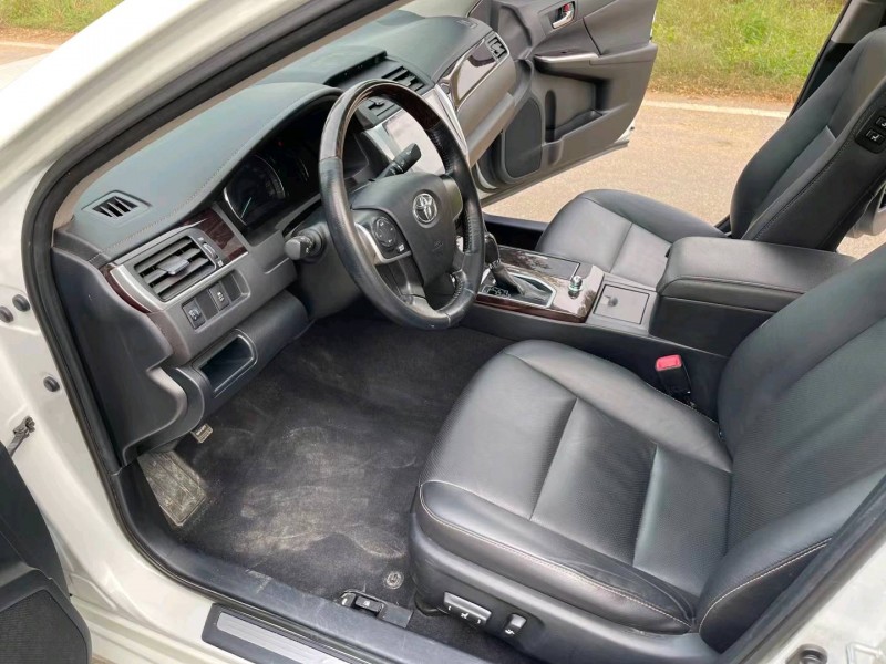 徐州17年丰田凯美瑞4