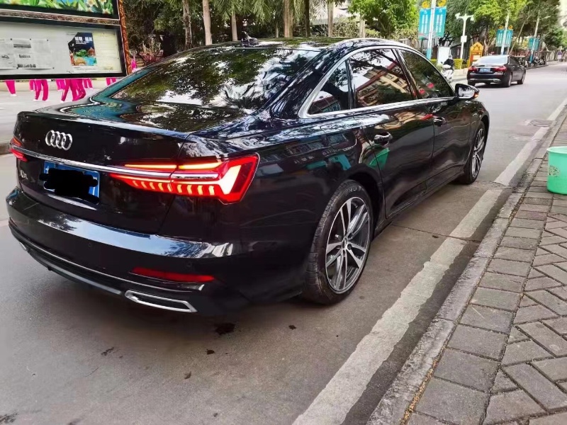 北京21年奧迪A6L8