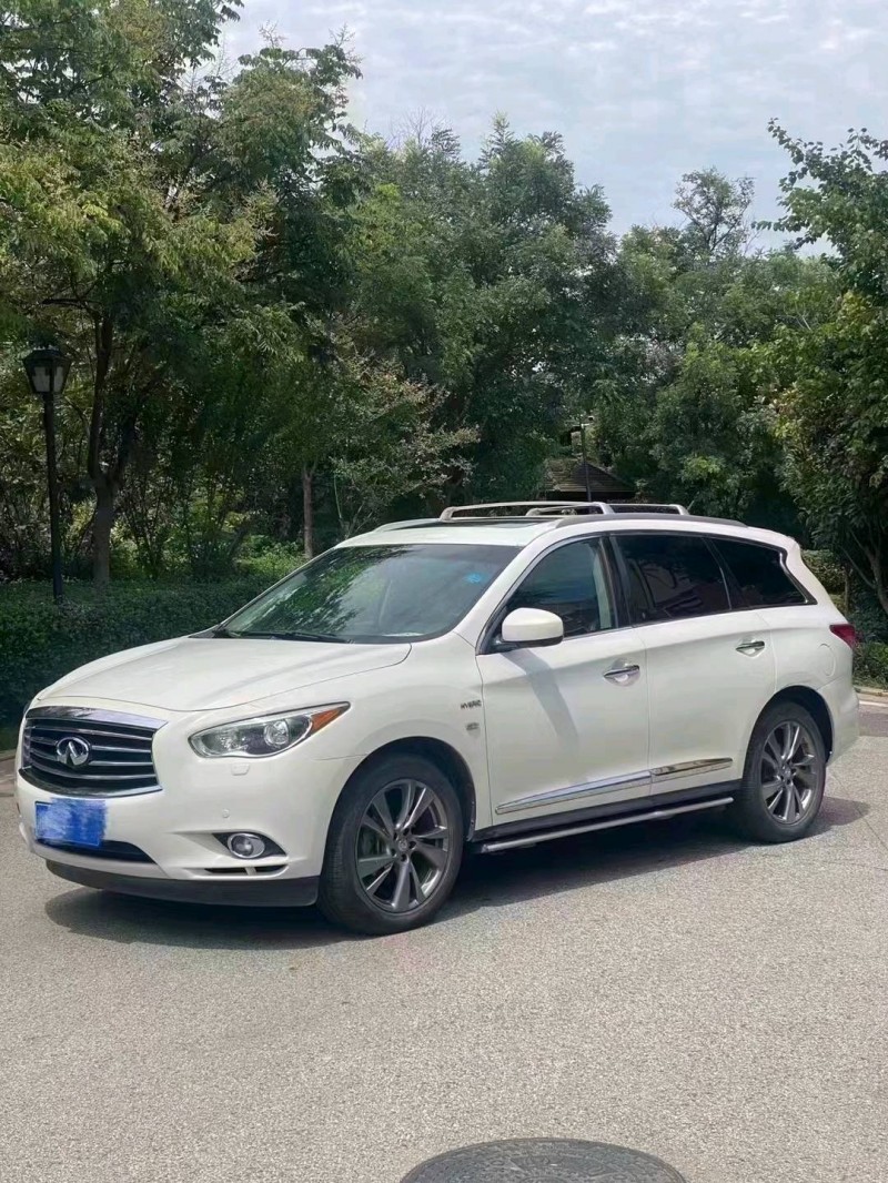 青島15年英菲尼迪QX602