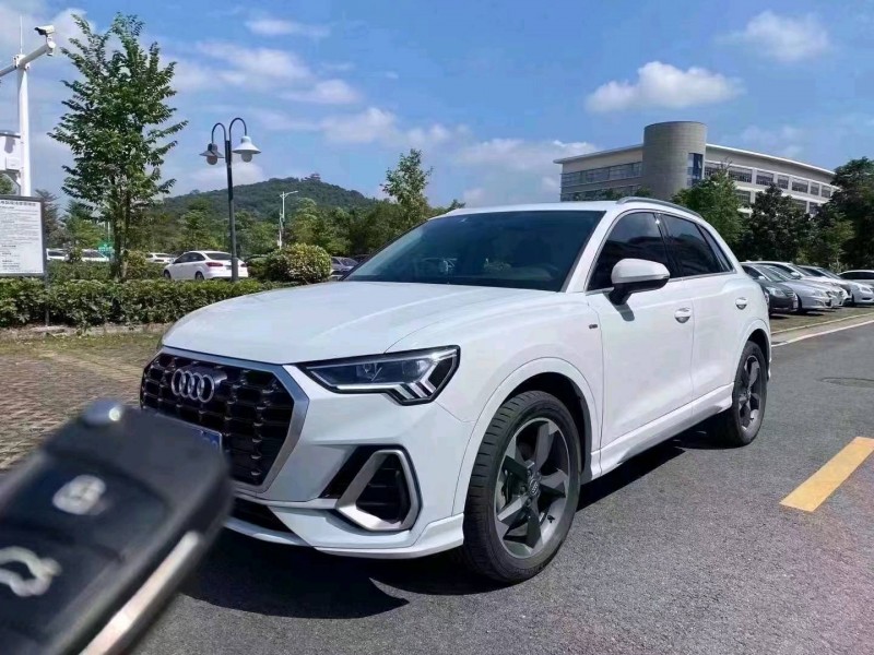 中山20年奧迪Q32