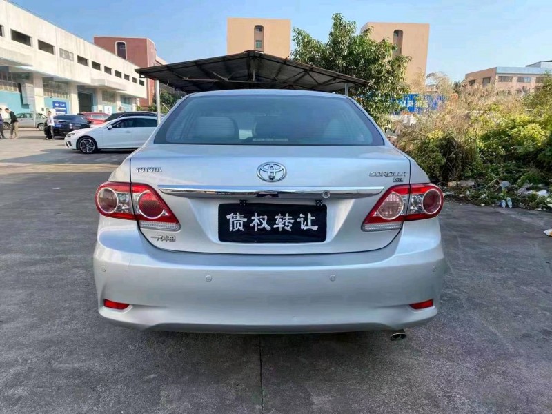 中山13年豐田卡羅拉5