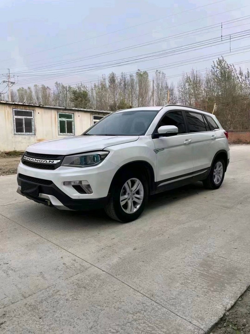 沈陽17年長安汽車CS752