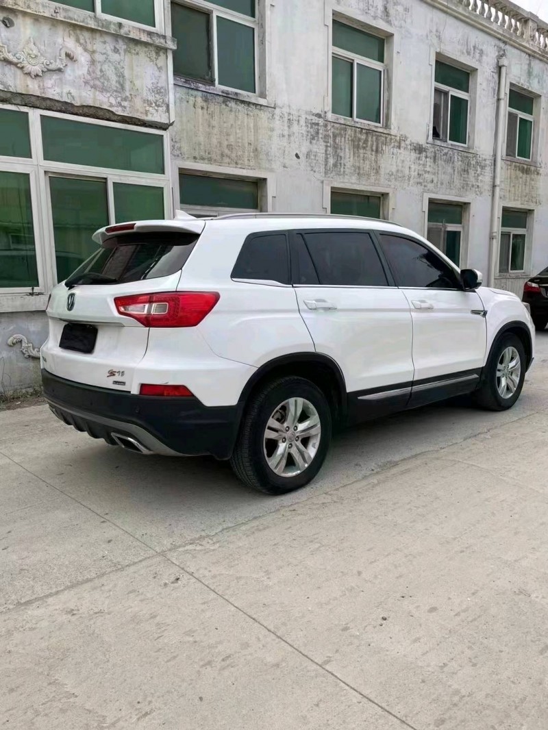 沈陽17年長安汽車CS757