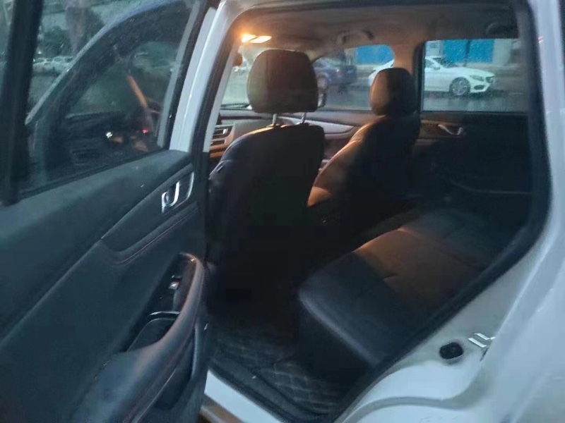 婁底21年長安汽車CS757
