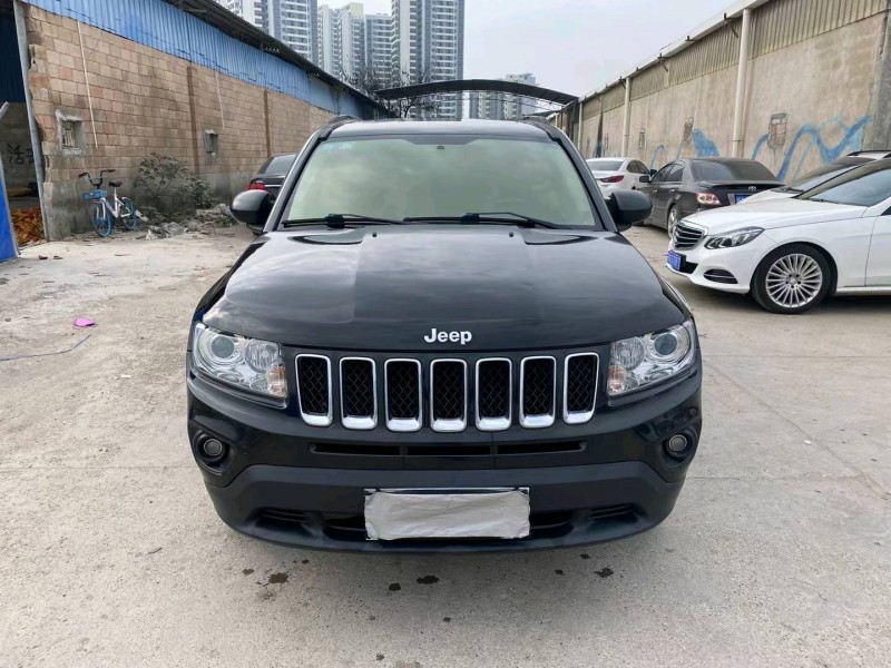 南寧12年Jeep指南者1