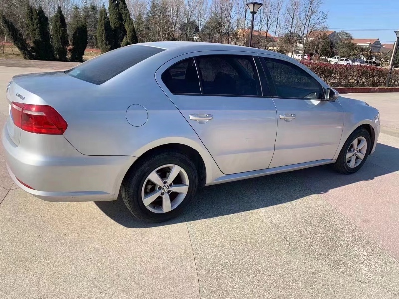 泰州14年大众朗逸8