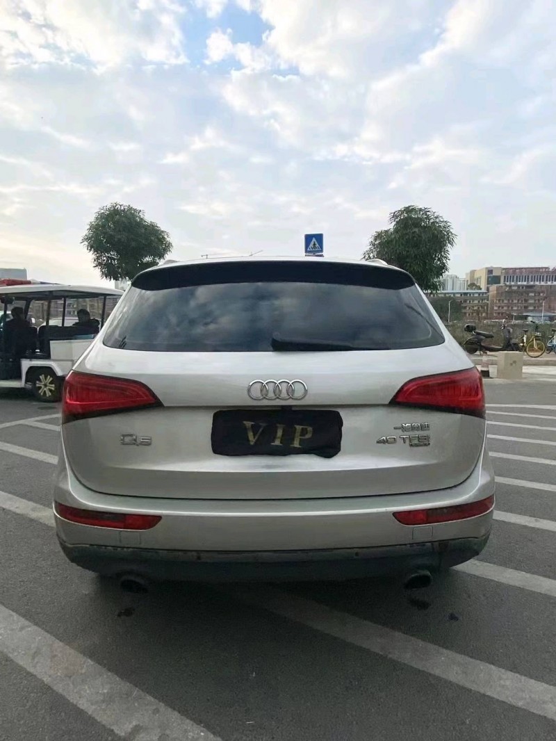 桂林14年奧迪Q59