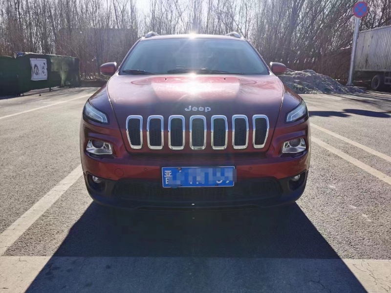 北京17年Jeep自由光8