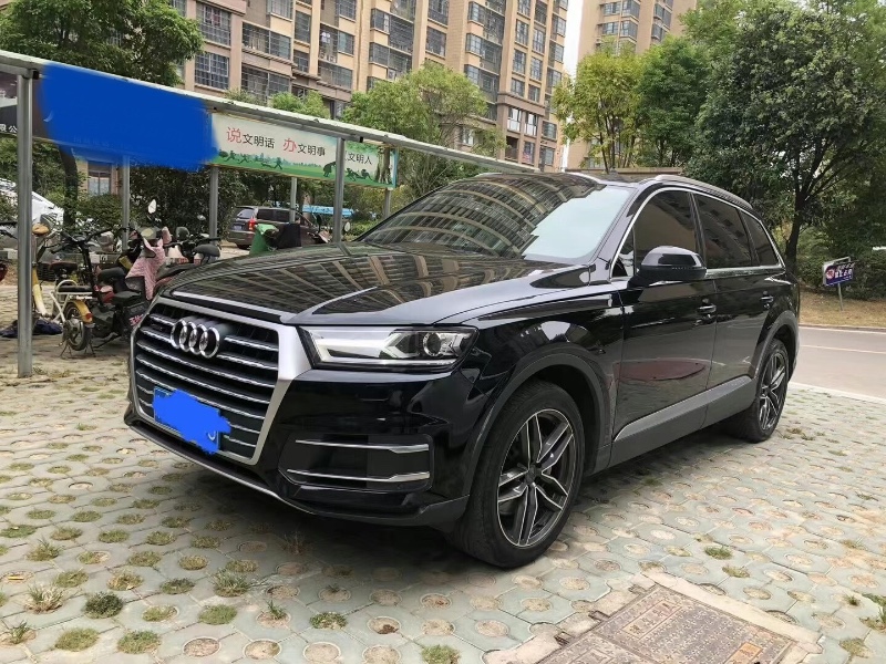 天津16年奧迪Q53