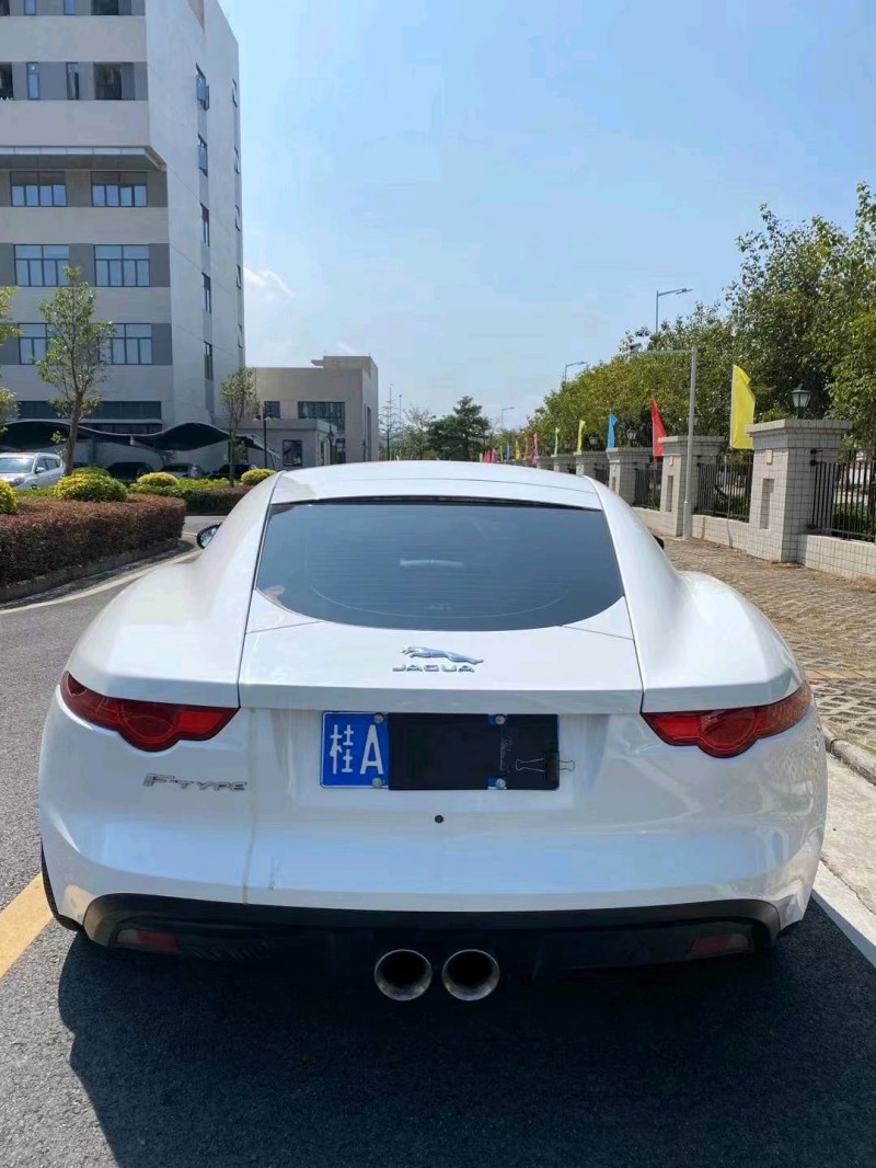 中山15年捷豹F-Type5