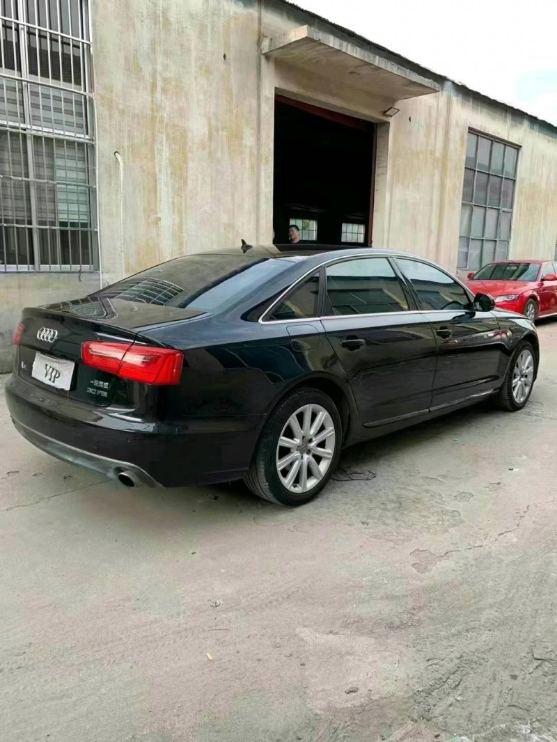 濰坊12年奧迪A6L8