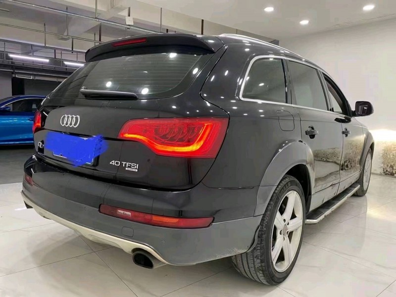 成都15年奧迪Q75