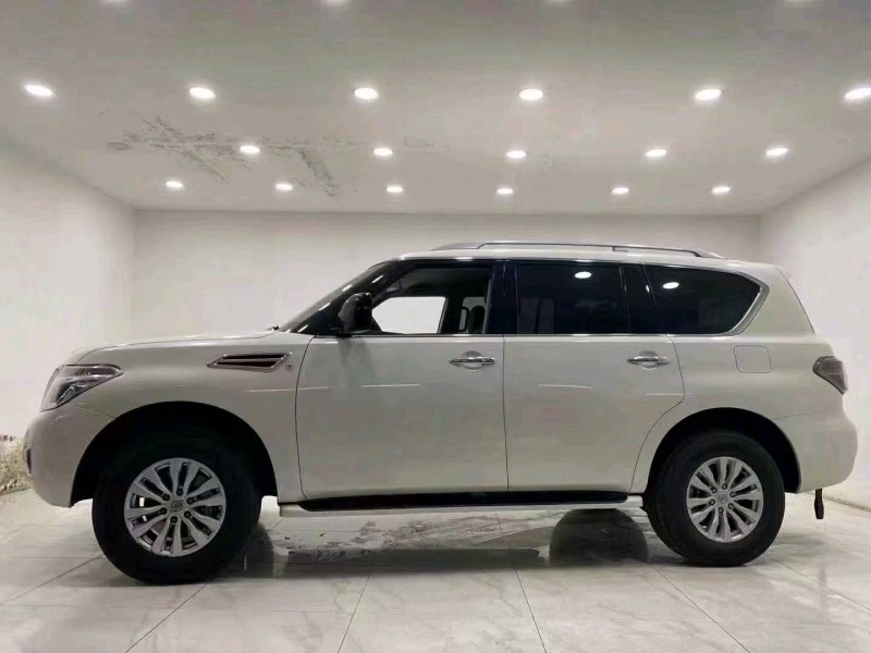 成都17年日產途樂6