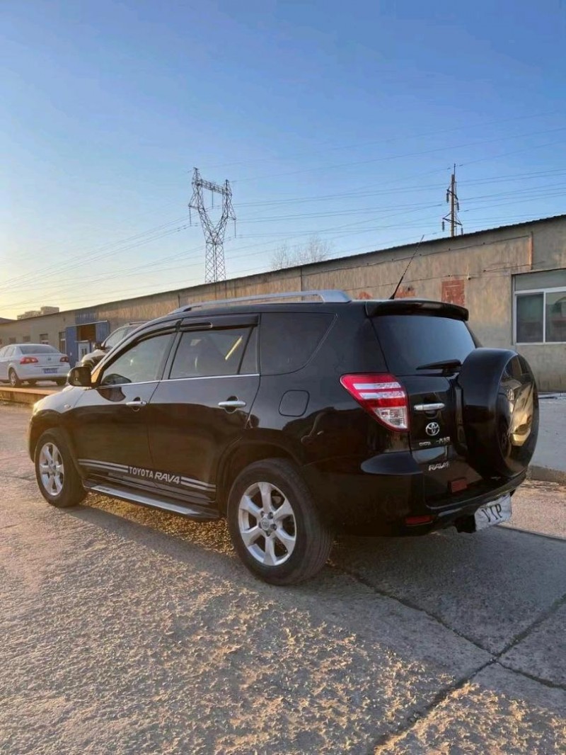 沈陽13年豐田RAV4榮放9