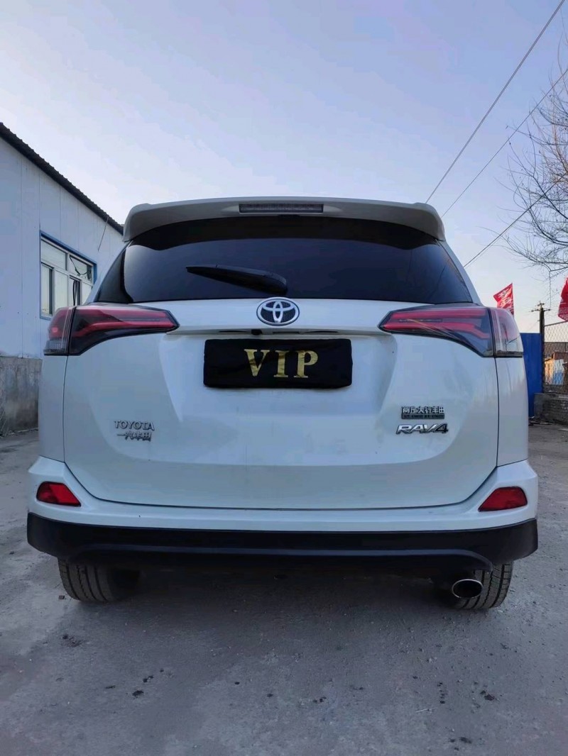 沈陽17年豐田RAV41