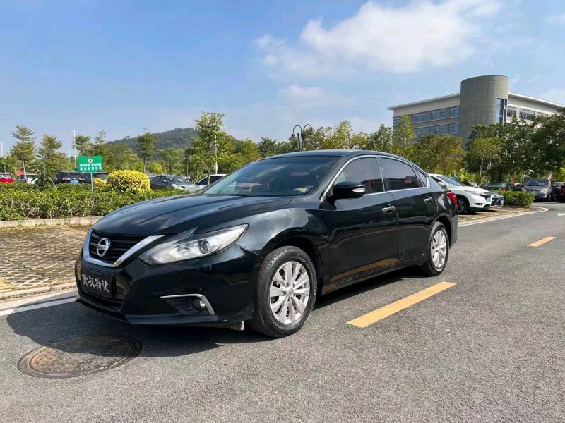 中山17年日產天籟2