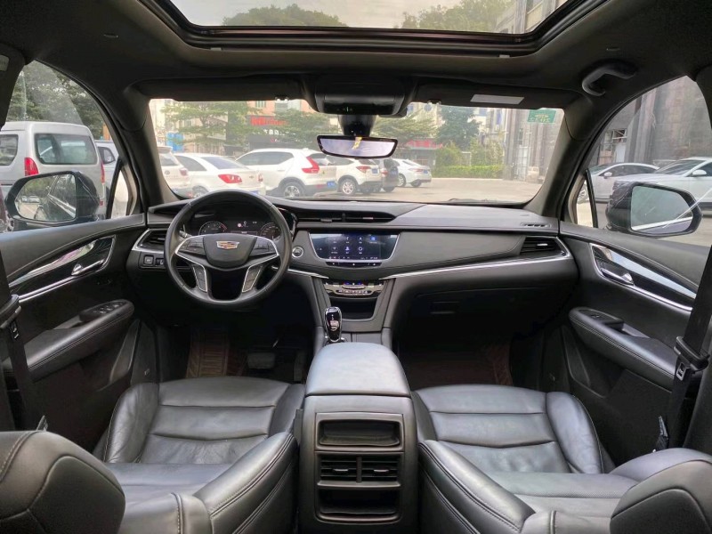 東莞20年凱迪拉克XT55