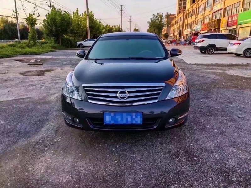 濮陽11年日產天籟1