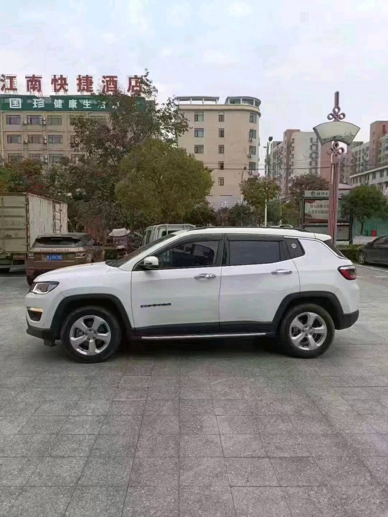 天津17年Jeep指南者5