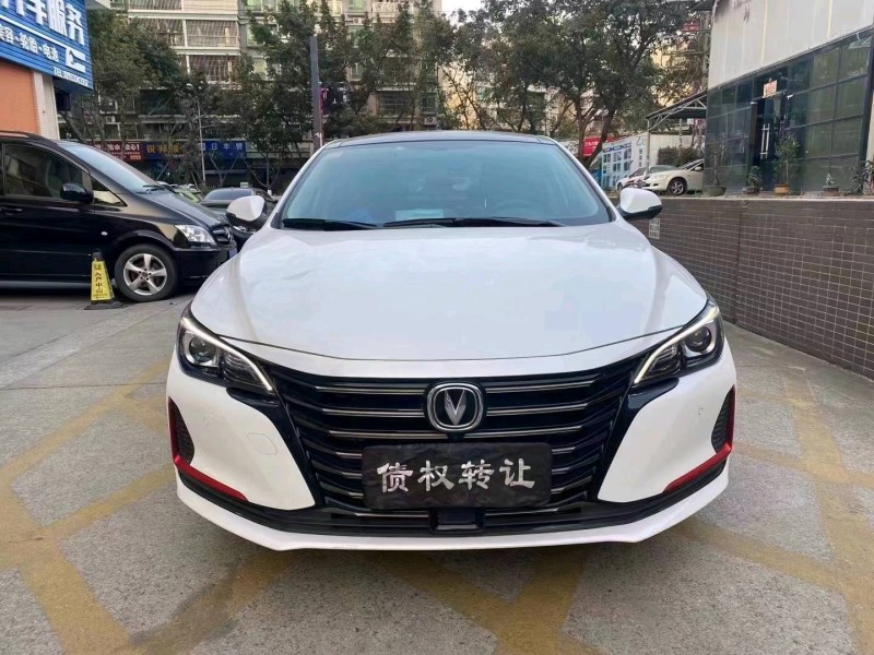 中山21年長安汽車睿騁CC9