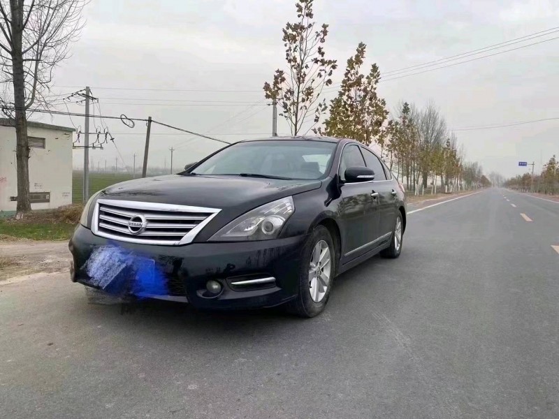 安陽11年日產天籟2