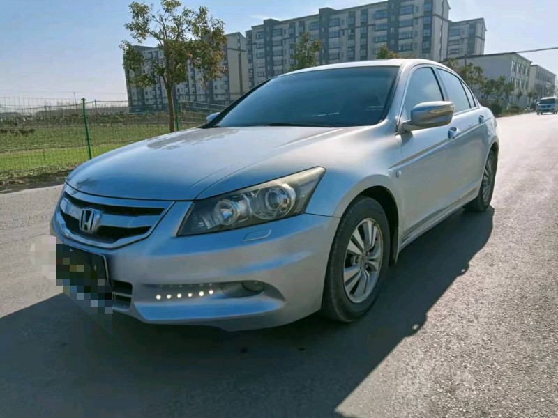 徐州12年本田雅阁8