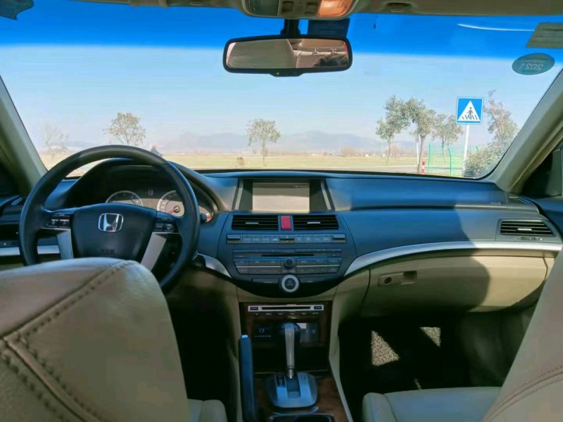 徐州12年本田雅阁6