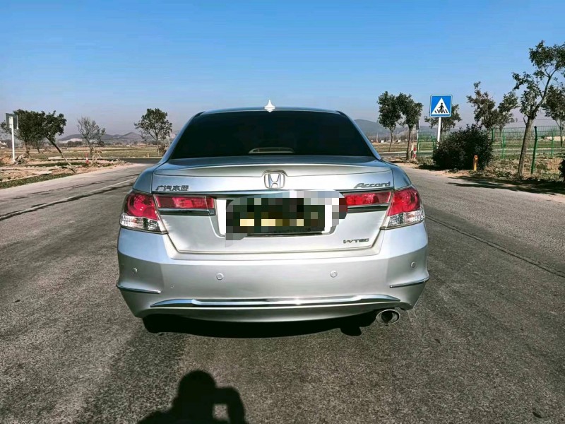 徐州12年本田雅阁1