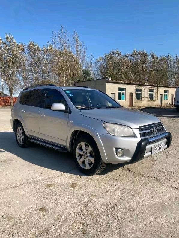 沈陽09年豐田RAV44